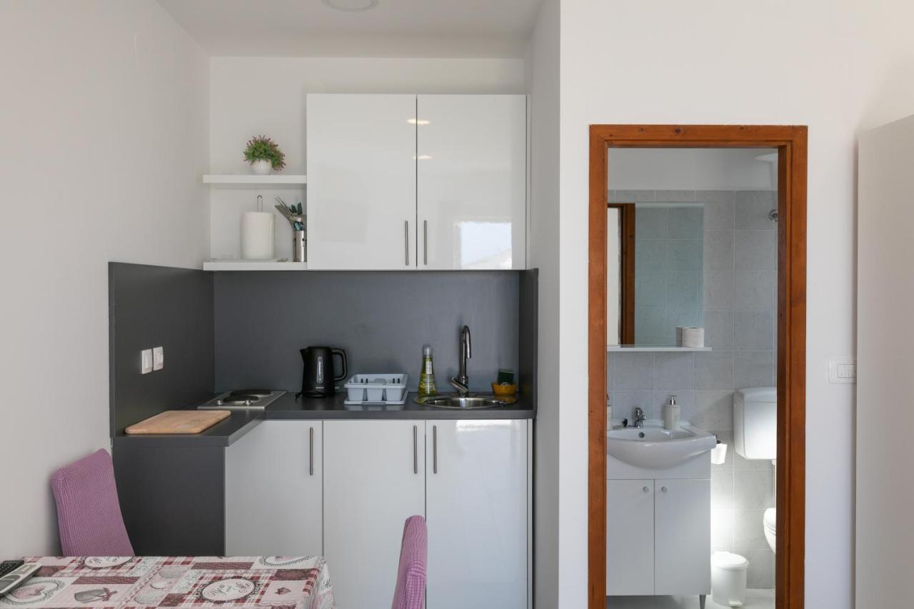Apartments Karol & Mara Млини Екстер'єр фото