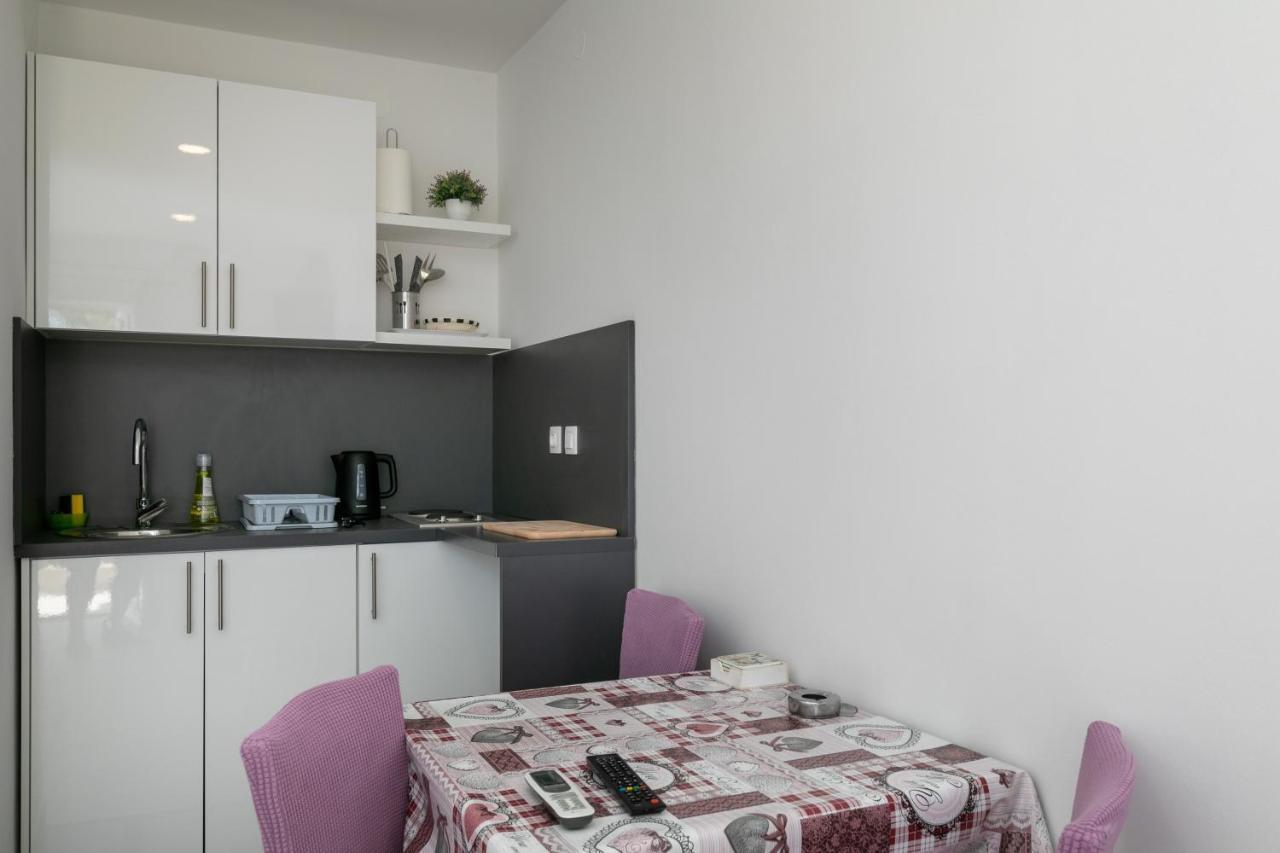 Apartments Karol & Mara Млини Екстер'єр фото